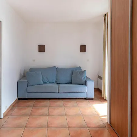 Apartment Superbe Avec Piscine, Tennis Et Acces A - Fr-1-239-1108