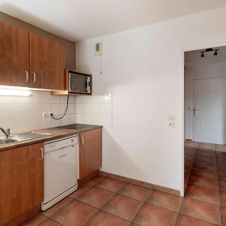 Superbe Avec Piscine, Tennis Et Acces A - Fr-1-239-1108 Apartment