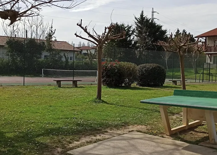 Superbe Avec Piscine, Tennis Et Acces A - Fr-1-239-1108 圣让－德吕兹