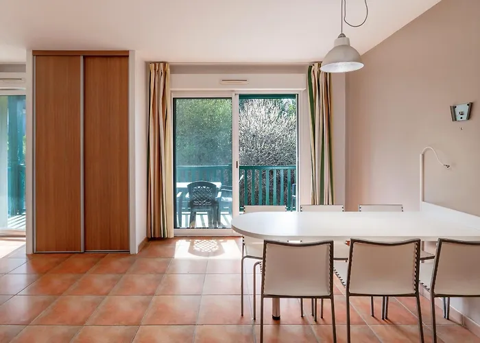 Superbe Avec Piscine, Tennis Et Acces A - Fr-1-239-1108 公寓