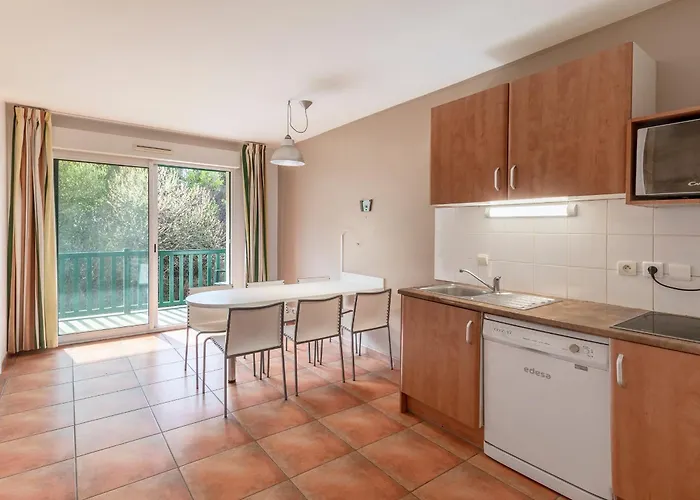 Superbe Avec Piscine, Tennis Et Acces A - Fr-1-239-1108 公寓 *